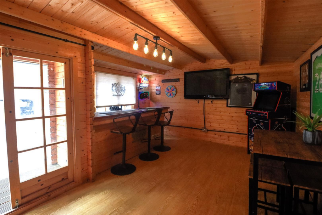 Garden room