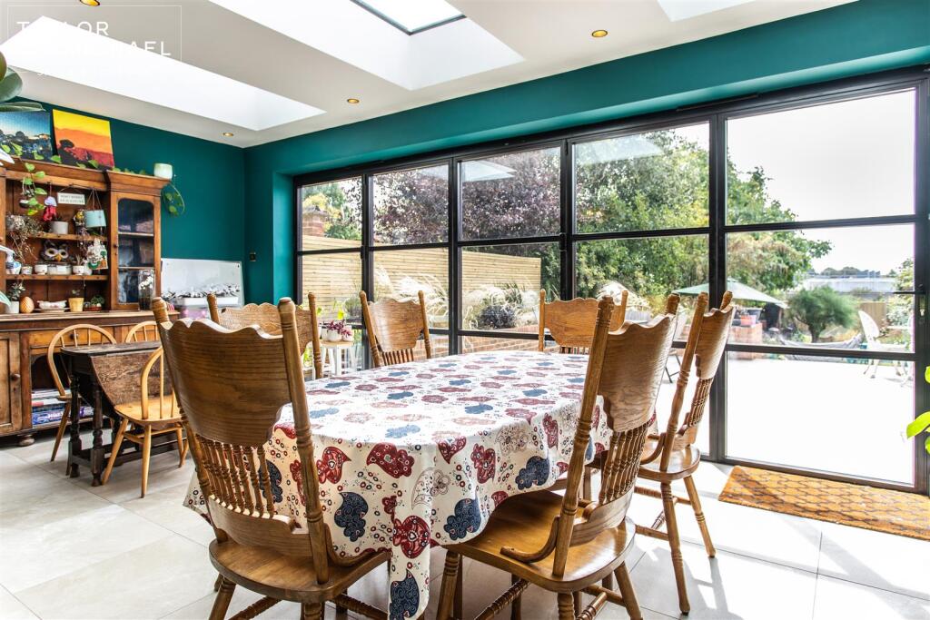 Living Room / Dining Area