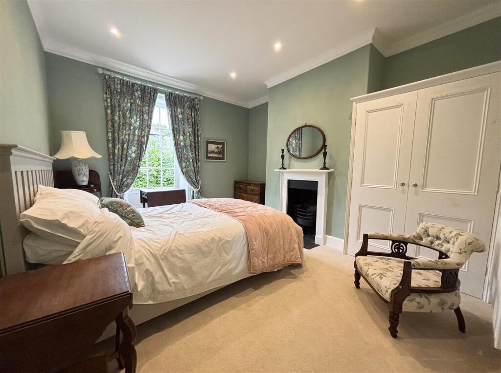 Bedroom 5