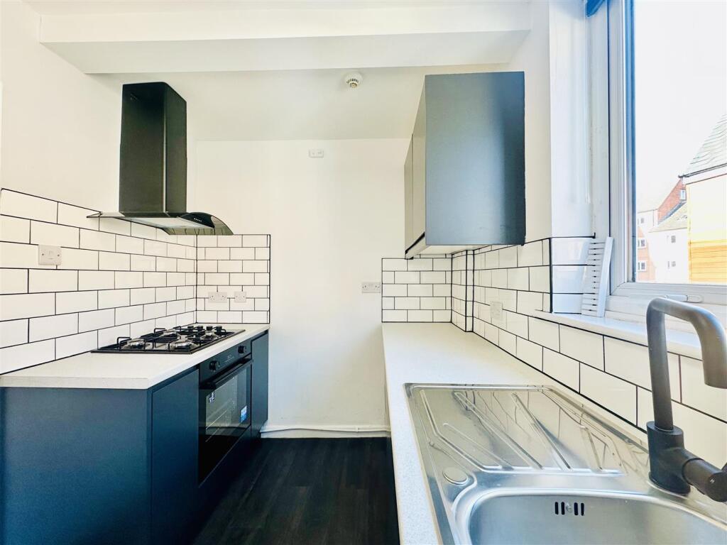 Kitchen 2