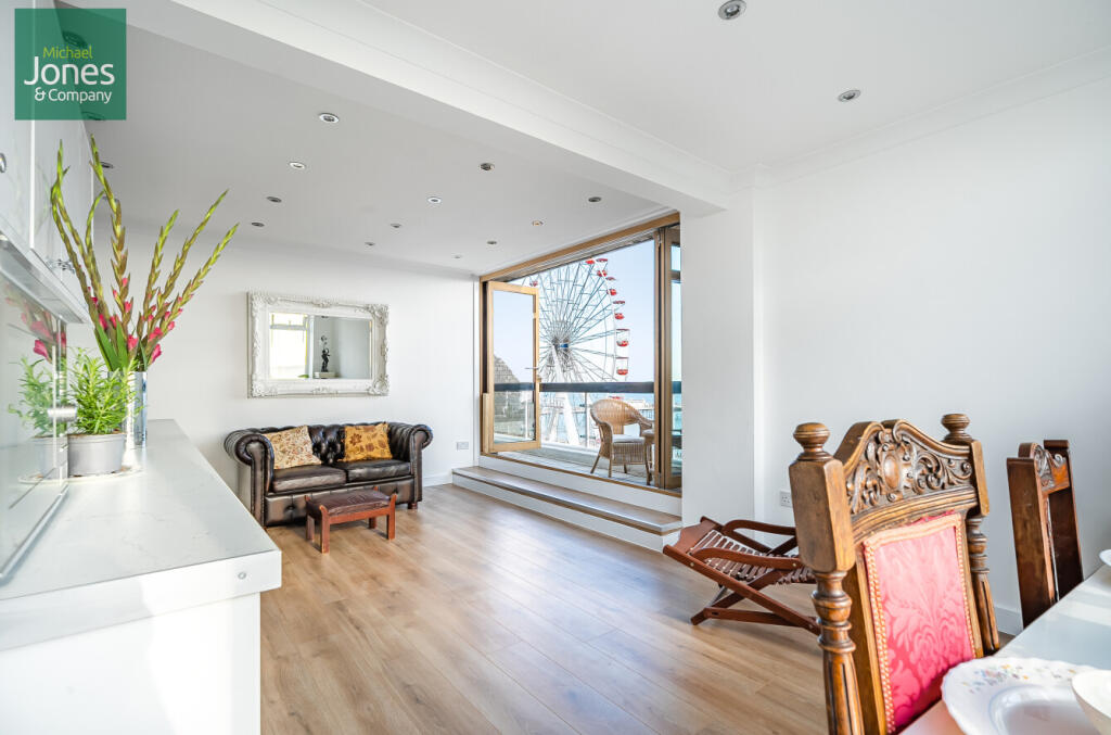 Open Plan Lounge