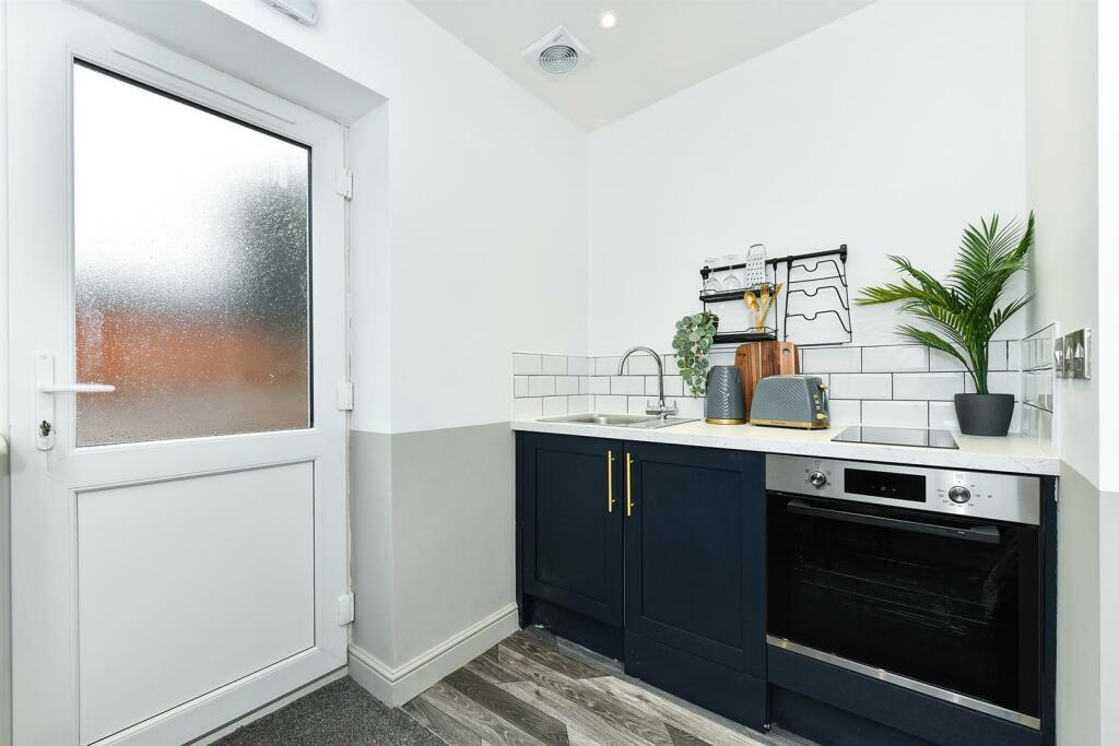 21crownst-66.jpg