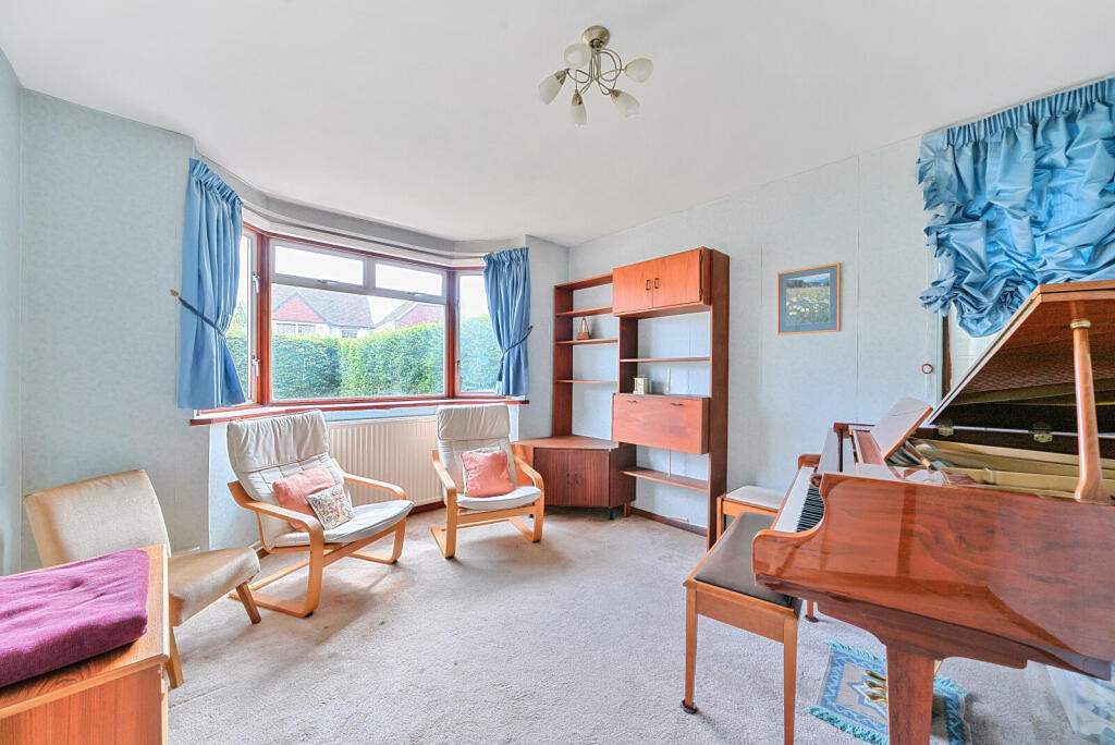 1301810-15-683838...