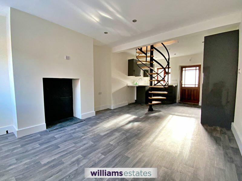 Kitchen/Living Room