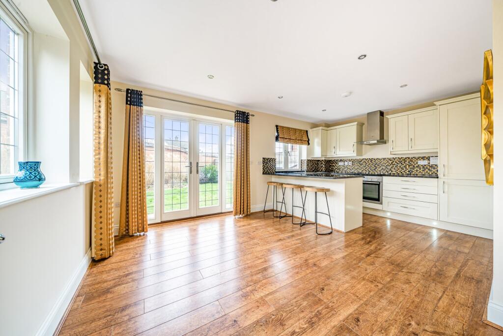 Dining Room/Kitchen