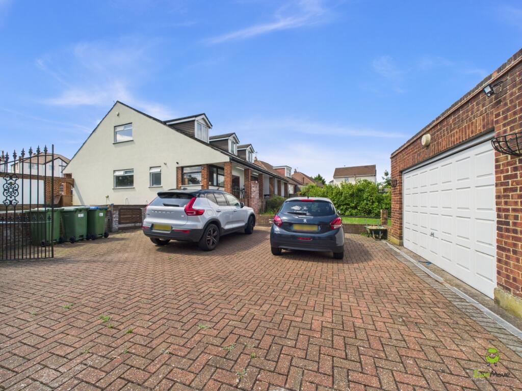 Presented by Nicoleta at EweMove Bexleyheath and D