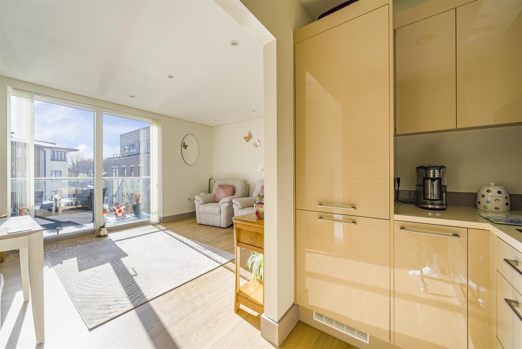 Kitchen/Lounge