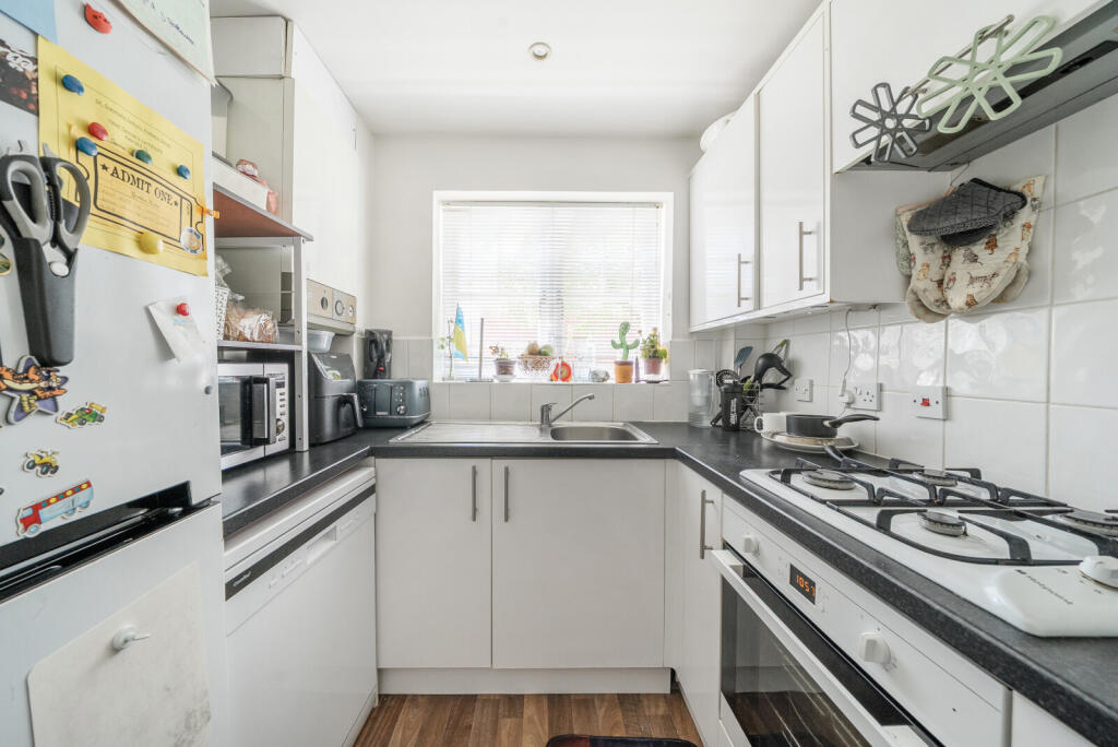 12-681b461fce2ed-...