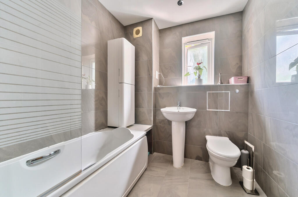 1318285-21-685e8c...