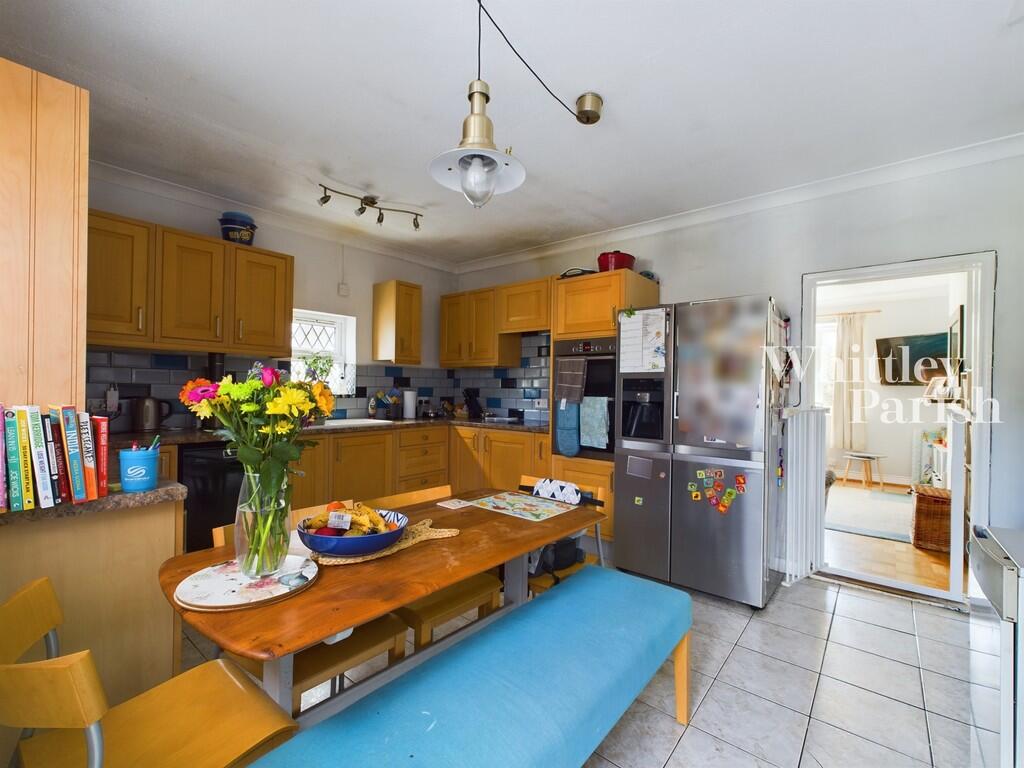 CAM04332G0-PR0022...