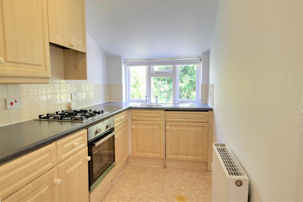 3 kitchen.jpg