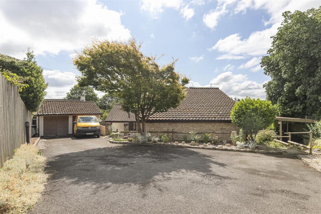 Driveway &amp; Garaging.jpg
