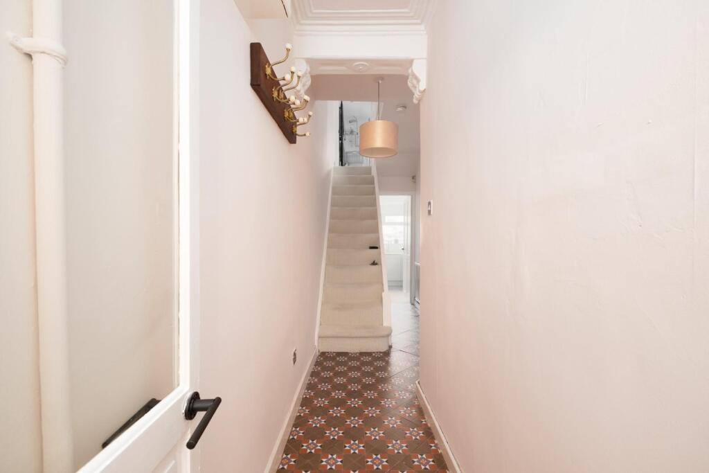 31 Battersea Road, BS5-.jpg