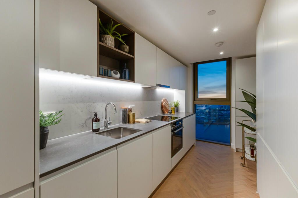 101033_Flat-37.06-222-Marsh-Wall (36).jpg