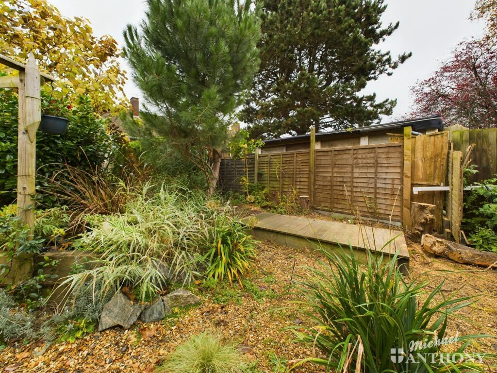 CAM03852G0-PR0137-STILL023