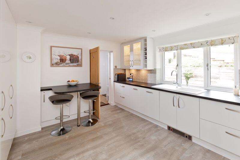 Kitchen / Breakfast Room