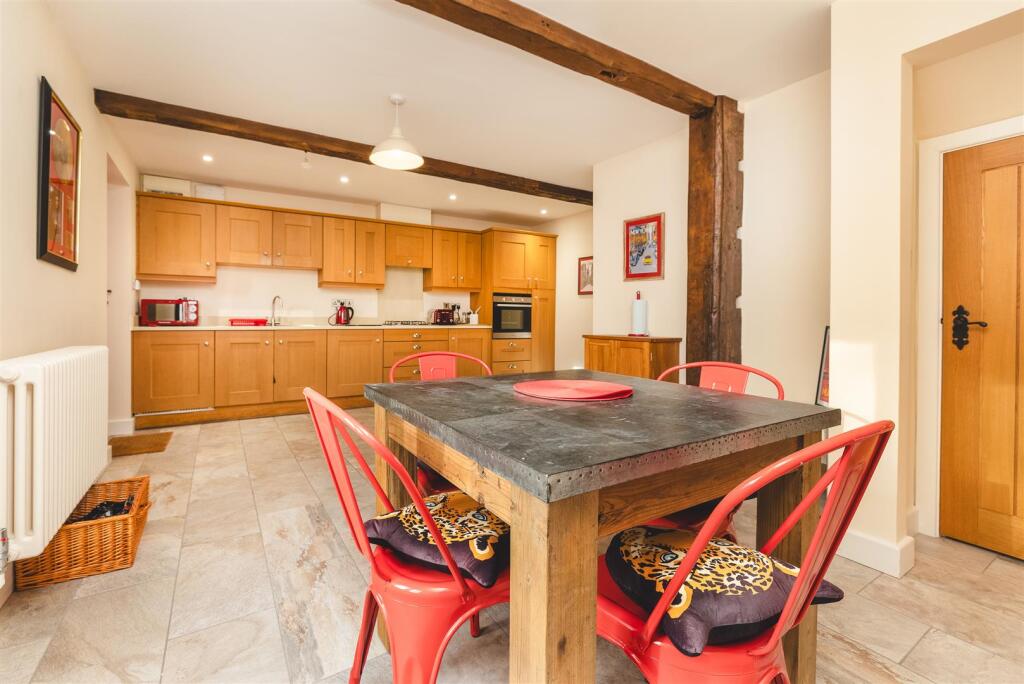 Upper Church St, Ashby