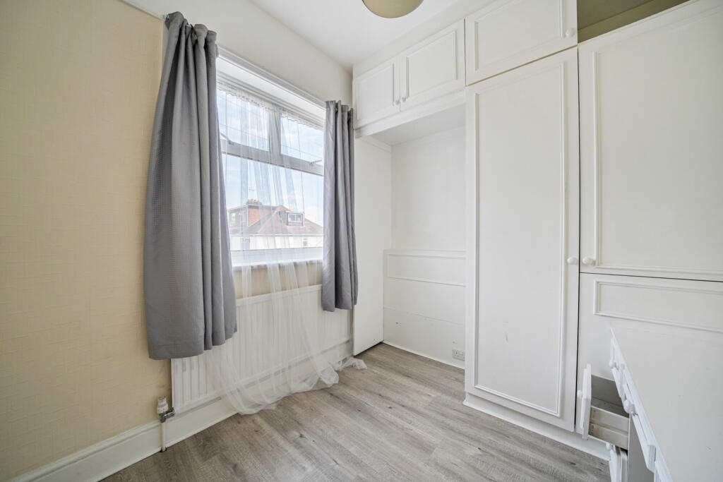 1317830-15-6863c8...