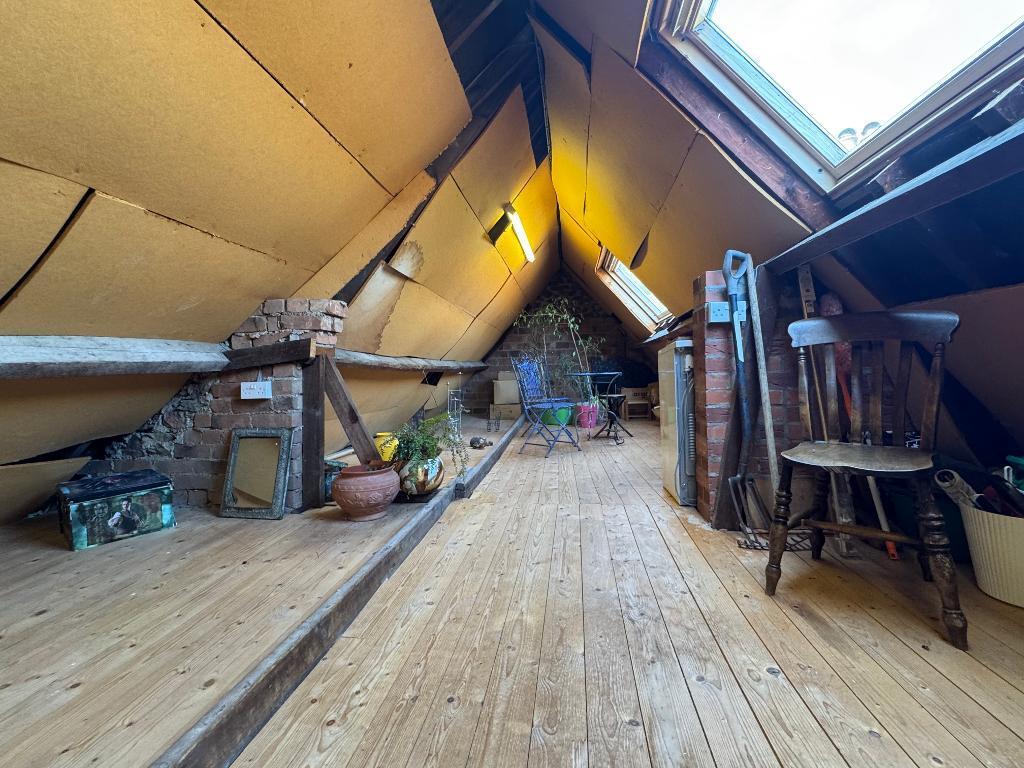 Large loft area, office or studio