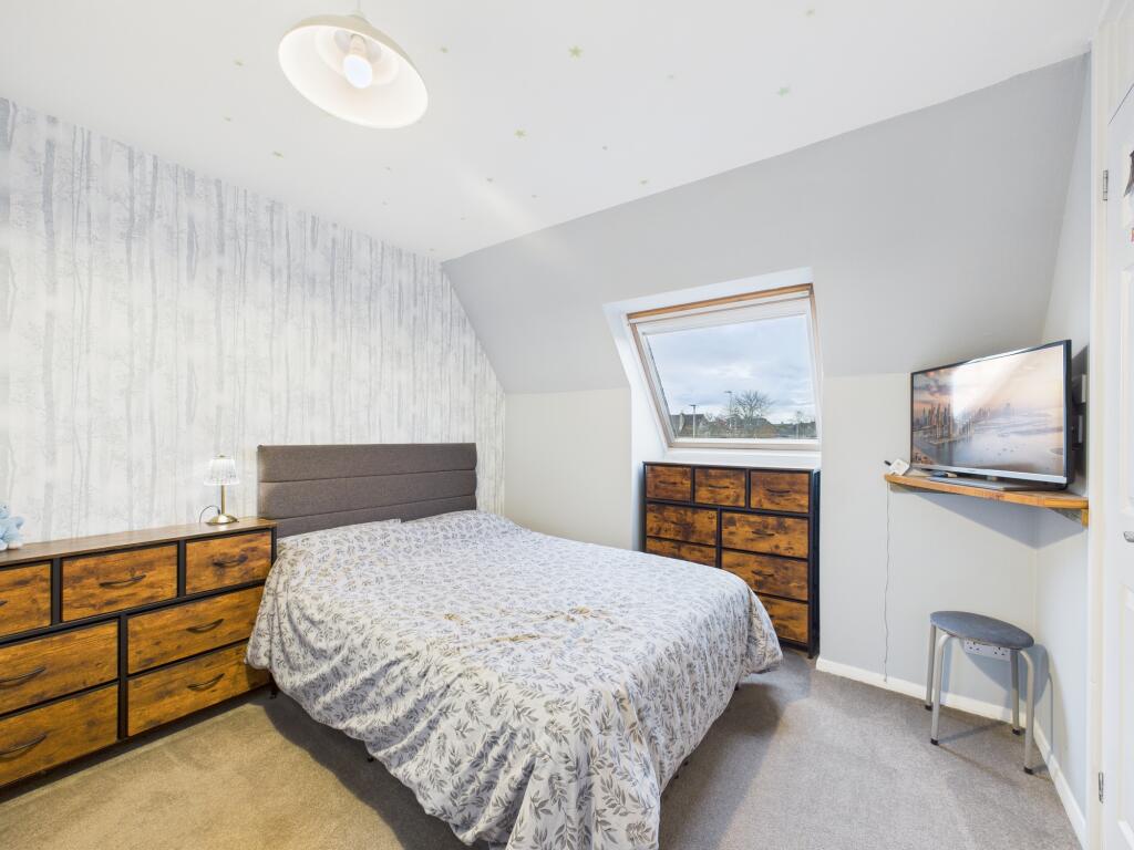 CAM03481G0-PR0122-STILL021