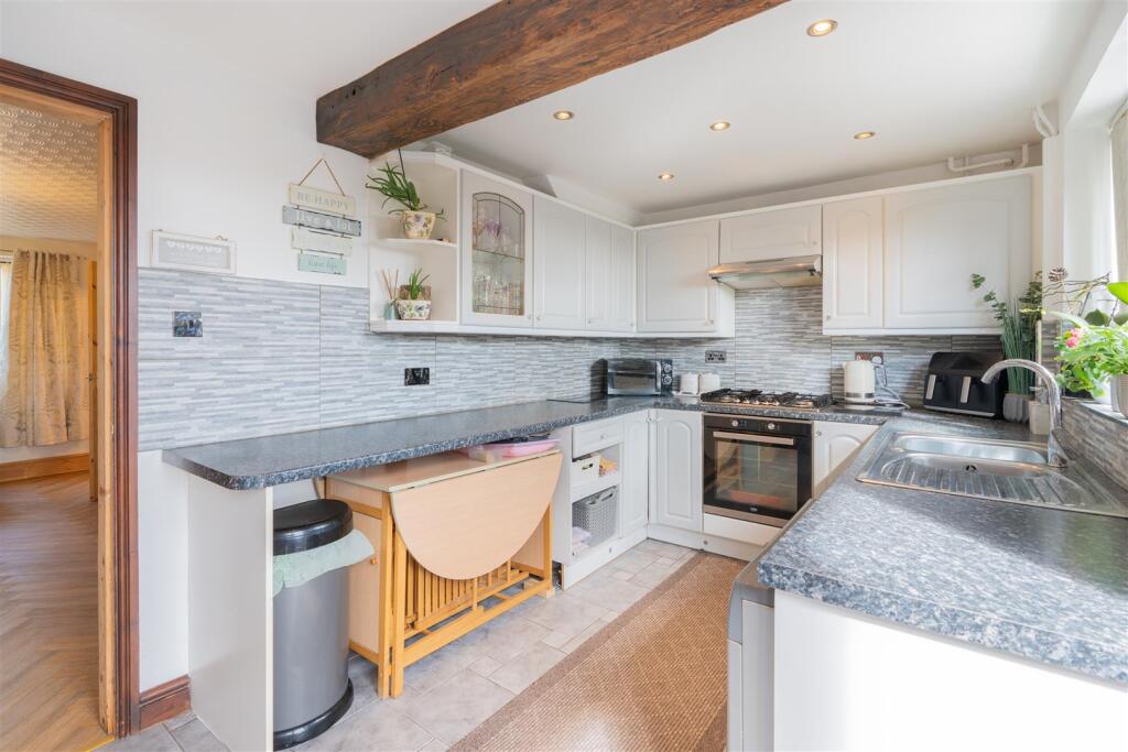 1 Oathills Drive-3.jpg