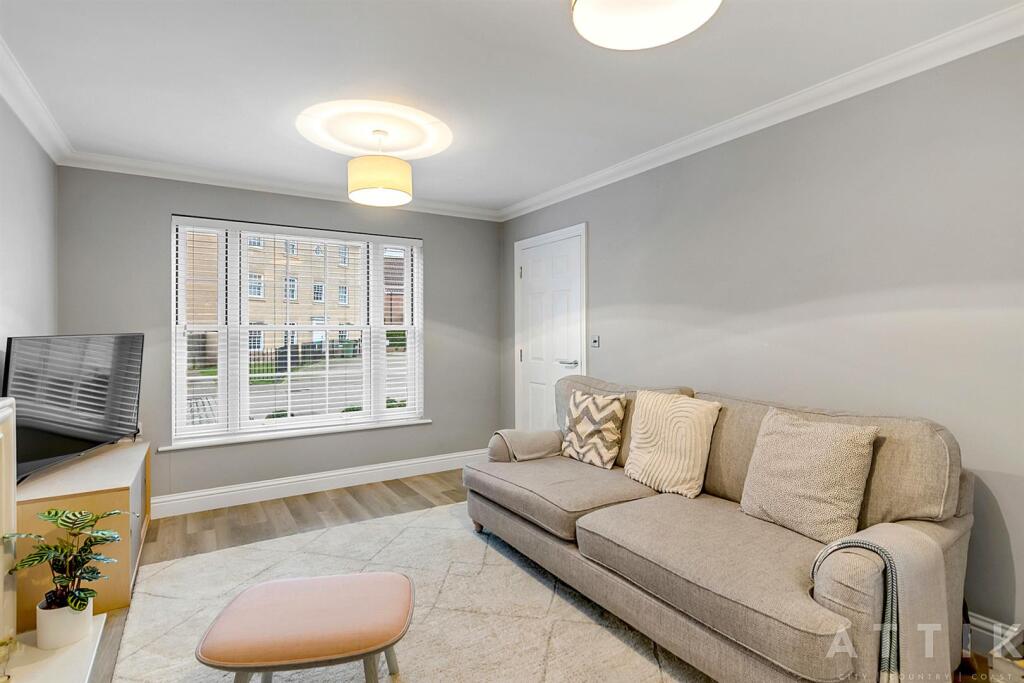 121 Bromedale Avenue Mulbarton Norwich, NR14 8GZ (