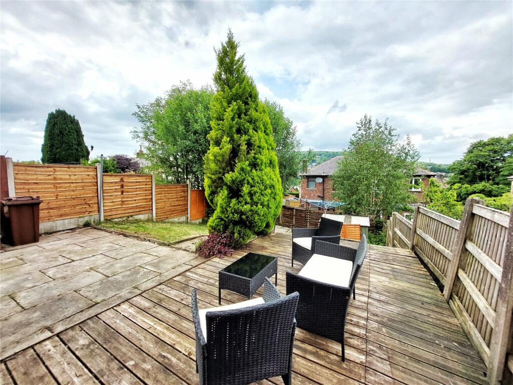 Rear Decking &amp; Patio