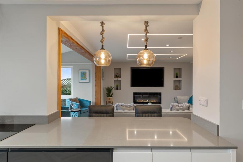 4 Bevlin Hall Saundersfoot -   Final Edits_-19.jpg