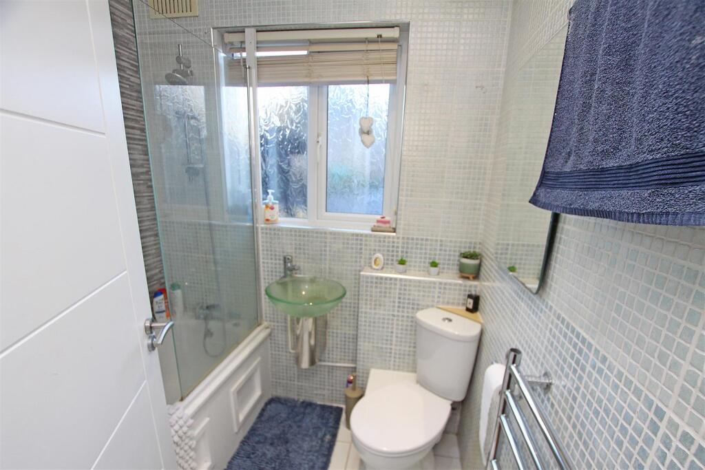 Ground floor bathroom.jpg