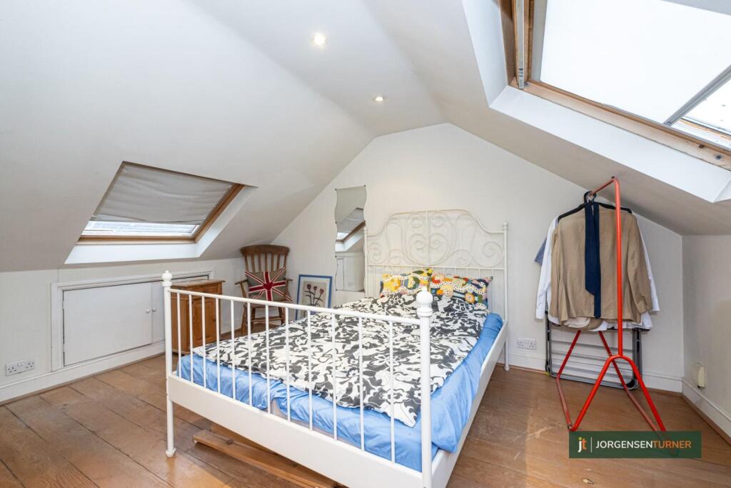 Main Bedroom .jpg