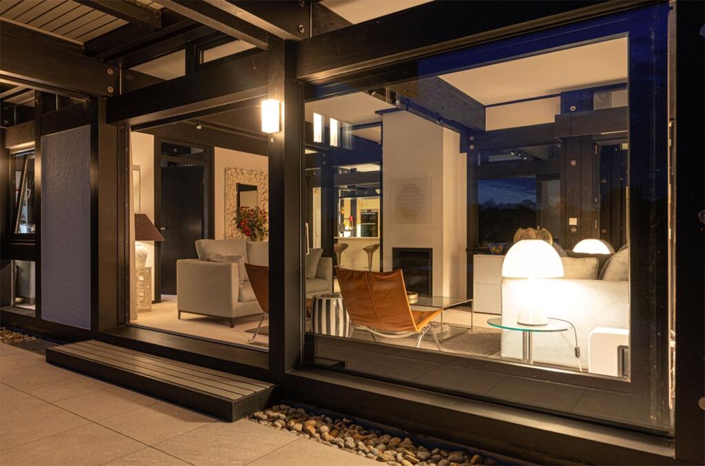 External Sitting Dus