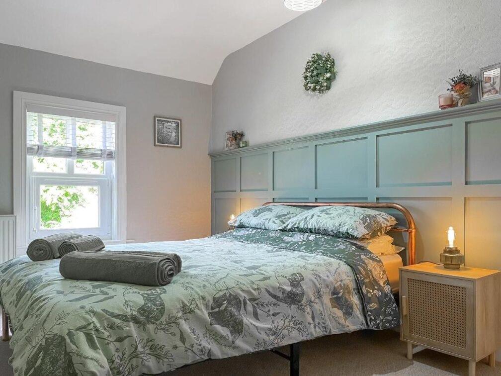 Bedroom One.jpg