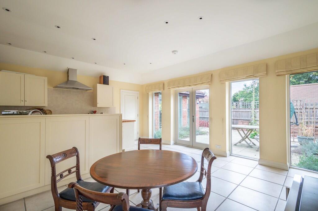 11 Chapel Street-...