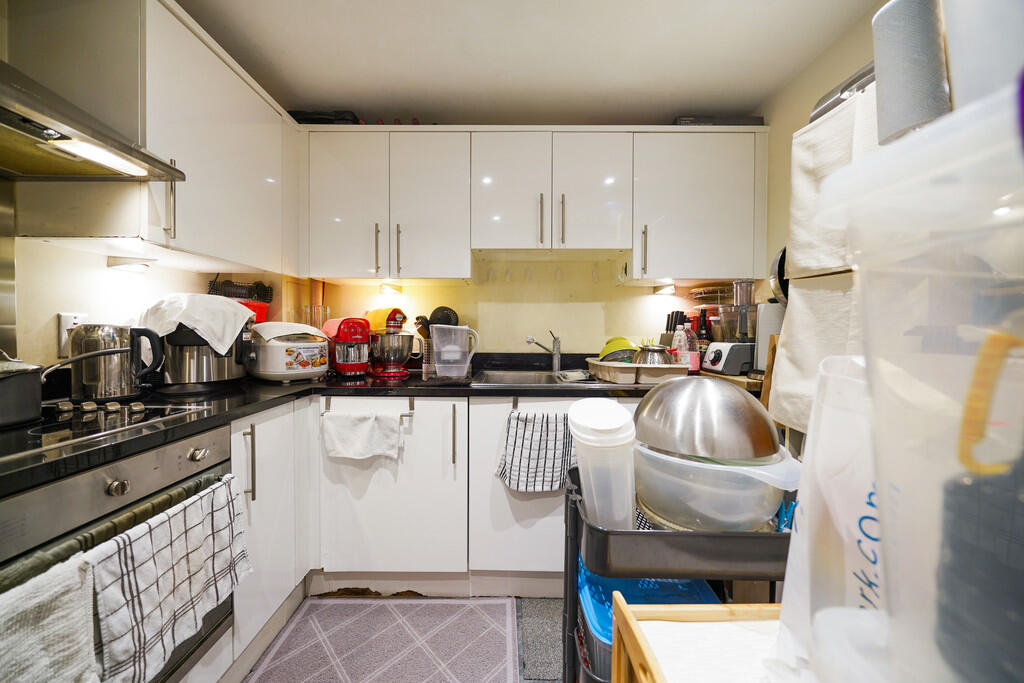 Flat 52, 197 Long...