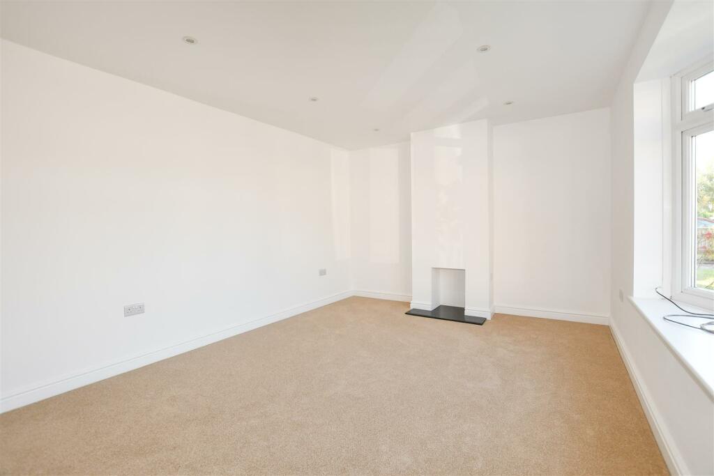 Living Room.jpg