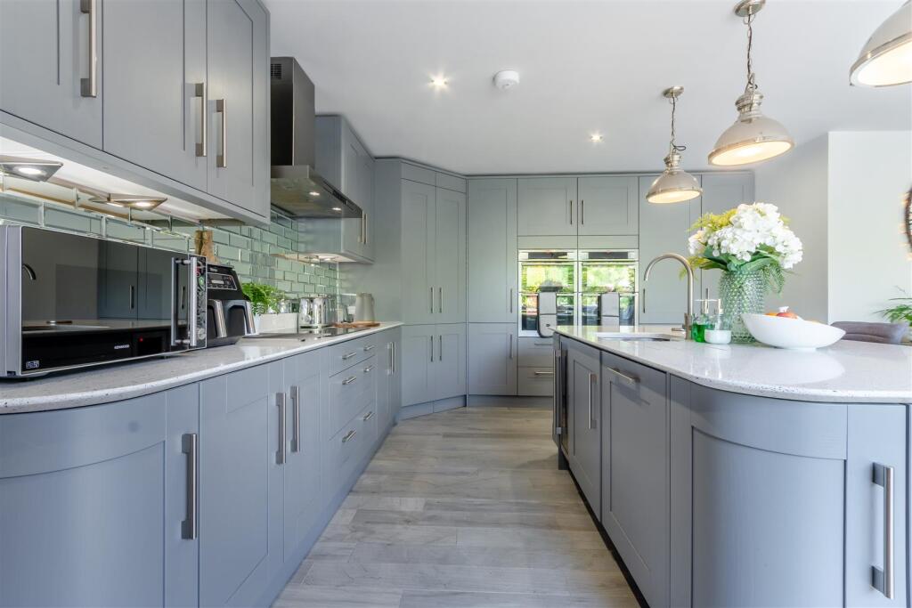 8645460-interior20.jpg