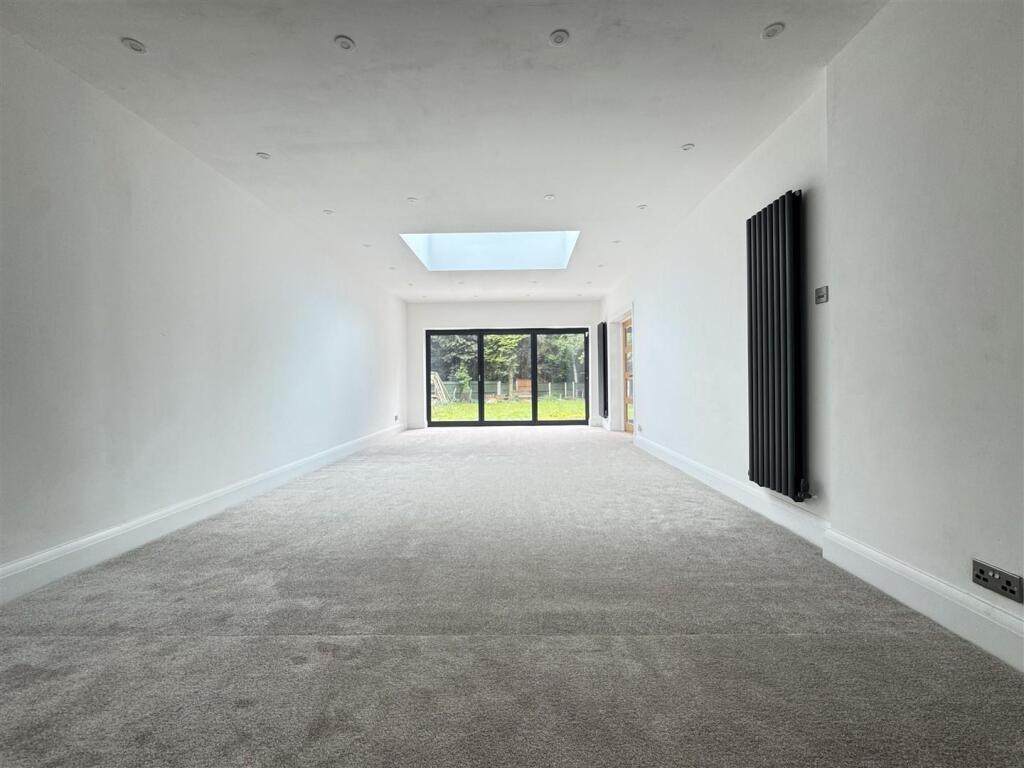 IMG_8760 (Large).JPG