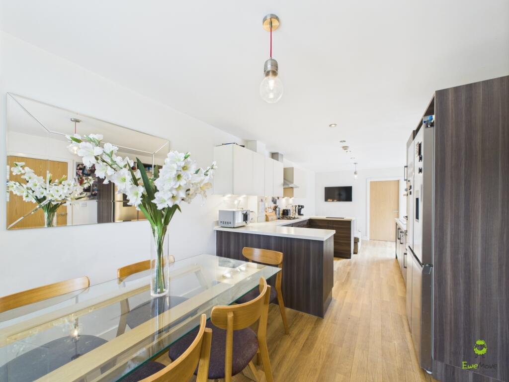 Kitchen Diner Family Room James Hillier EweMove Be