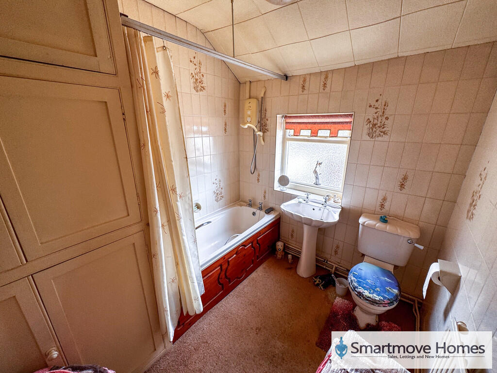 Market Place, Cod...