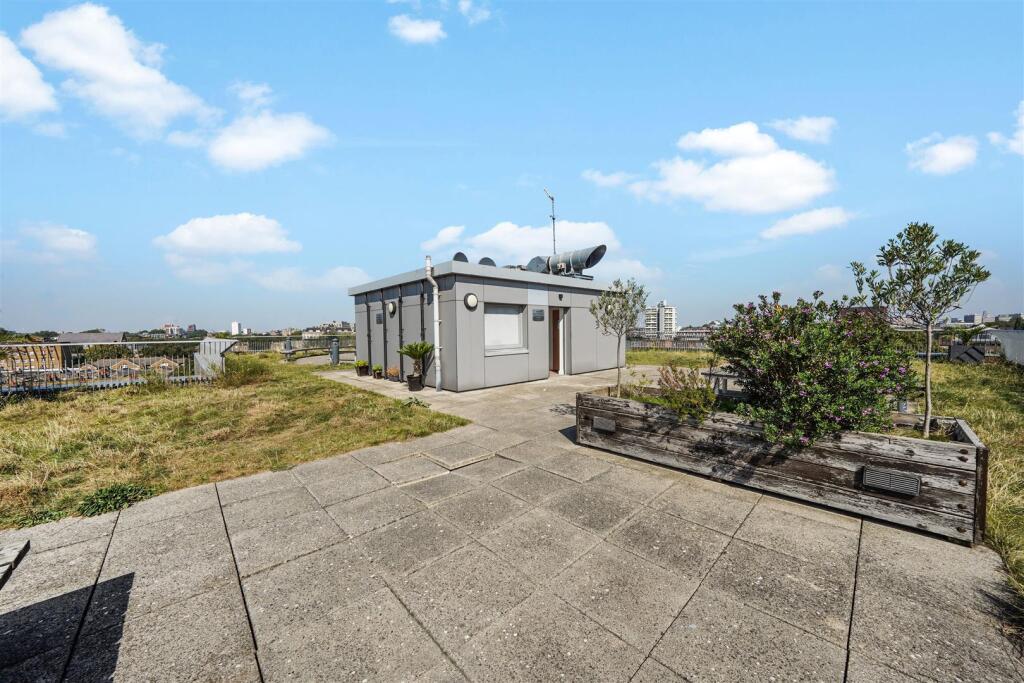 Flat 37, Tria Apartments - 9sqK9yz0Qmweygdco42x.jp