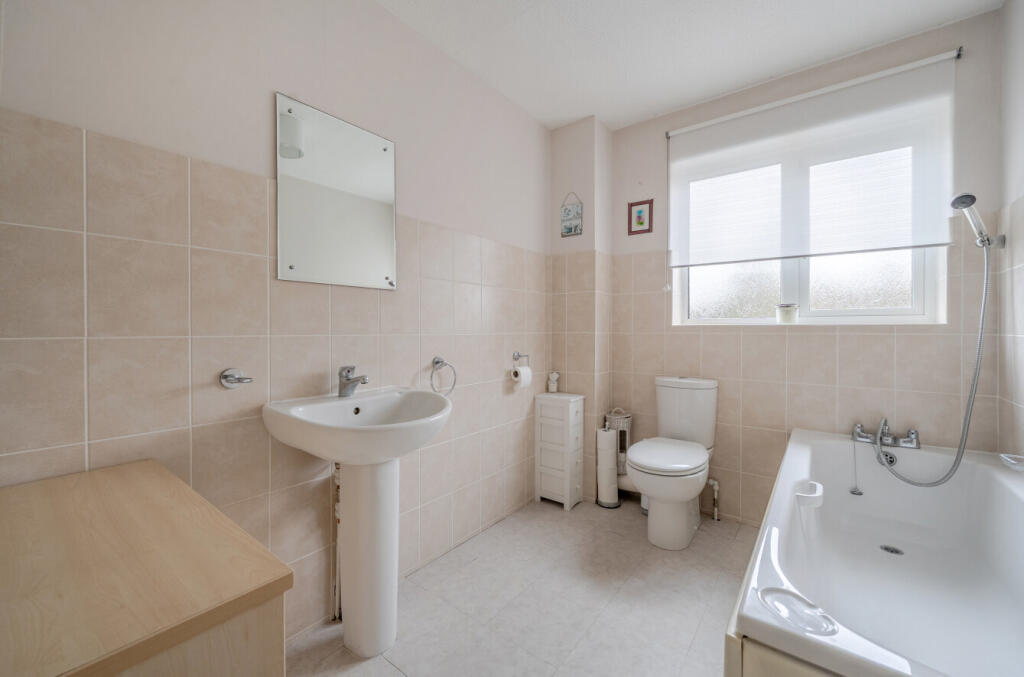 1388638-5-694a8ec...