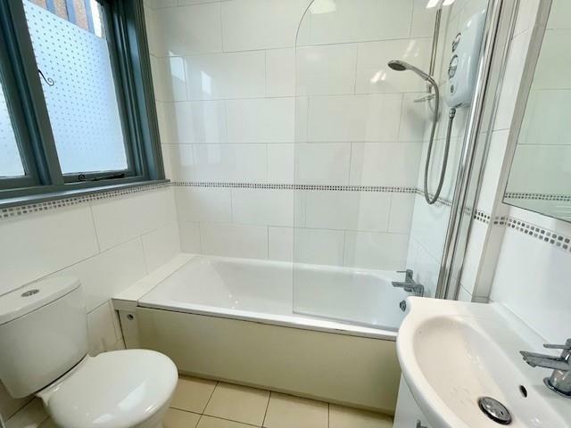 Pv Bathroom.jpg