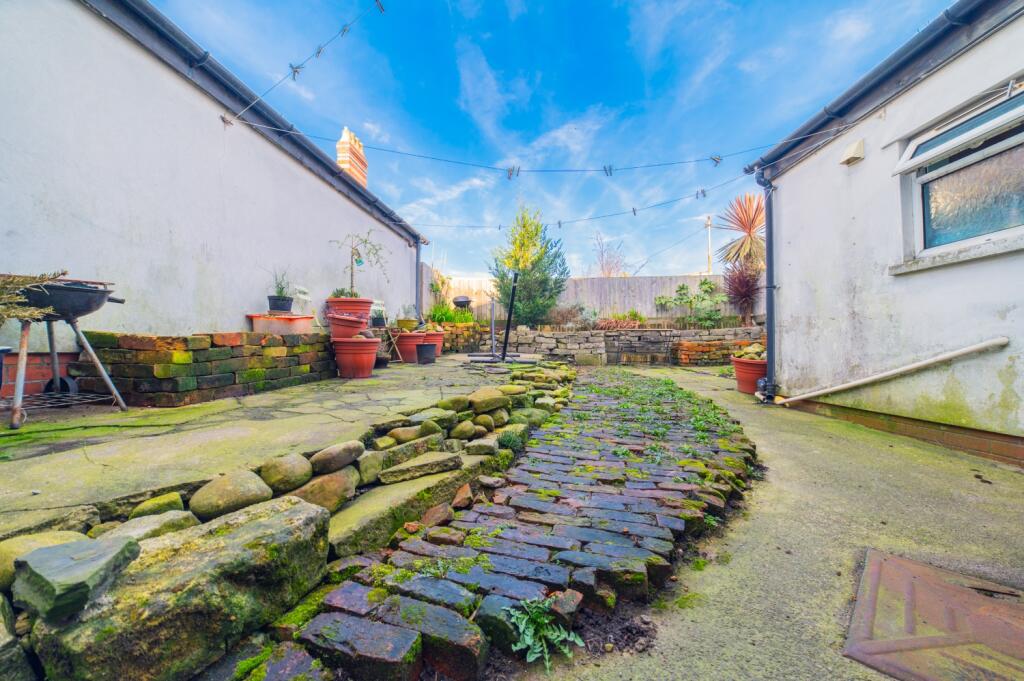 Call 02920 454555 to secure your viewing_10