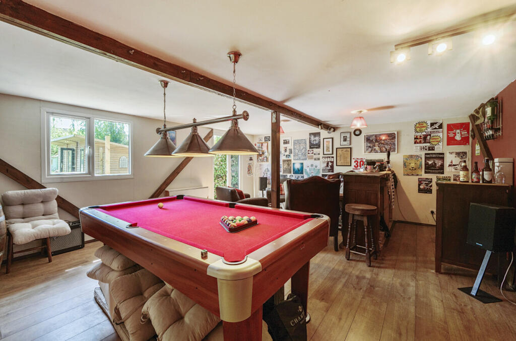 10-6814ad6737eea-...