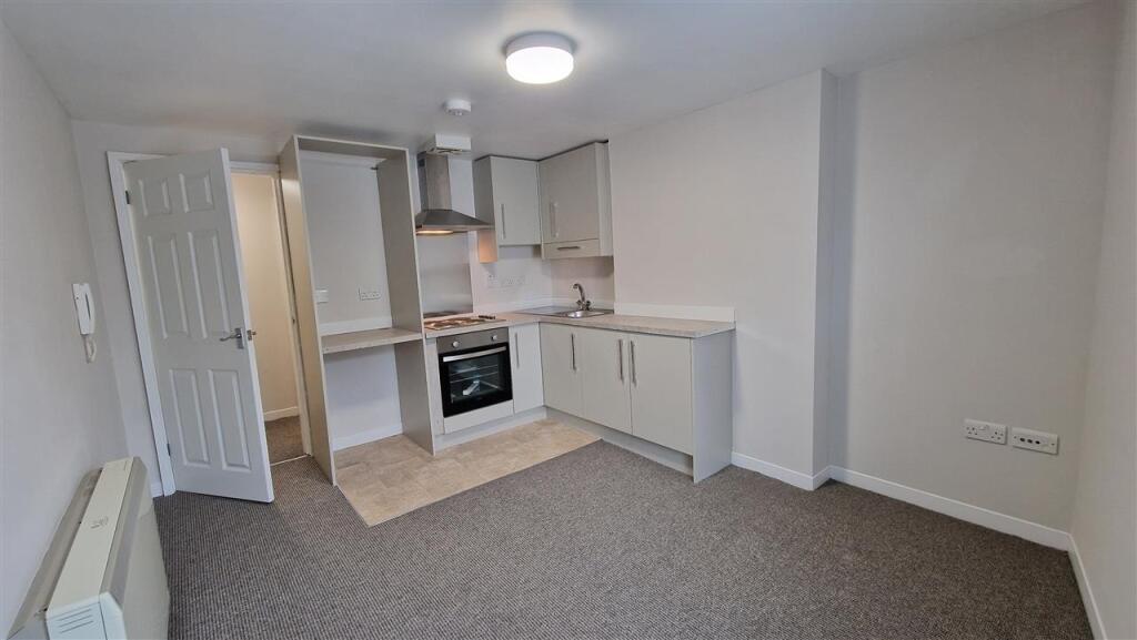 Lounge/Kitchen