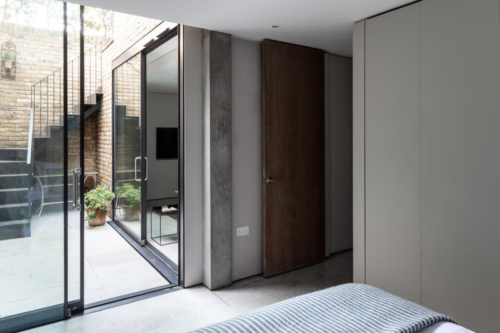 302303 - 1a Nascot Street_The Modern House (32)...