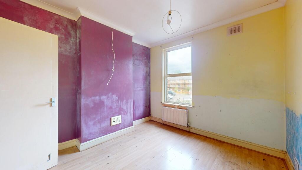 19 Wellesley Road, Slough, Berkshire, SL1 1UR