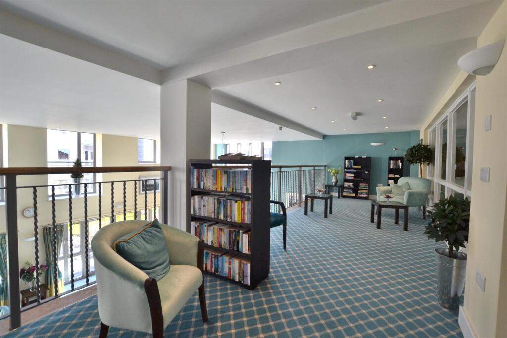 Communal Library Area 1.JPG