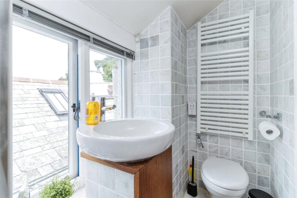 En Suite Shower Room