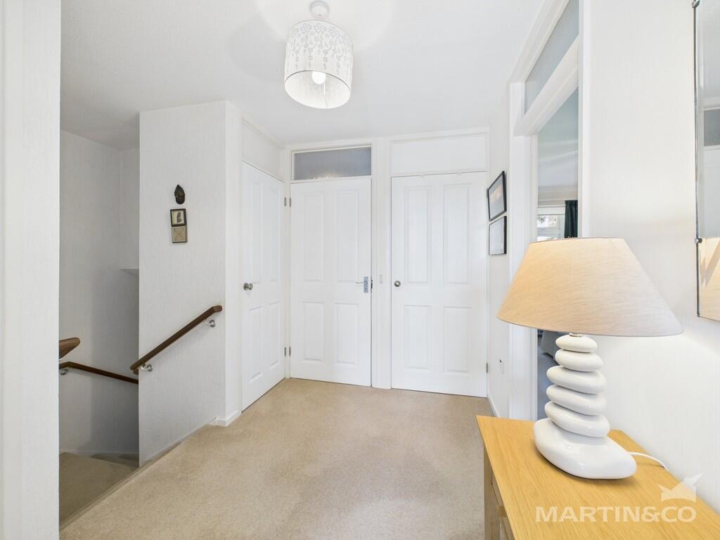 CAM02456G0-PR0123...